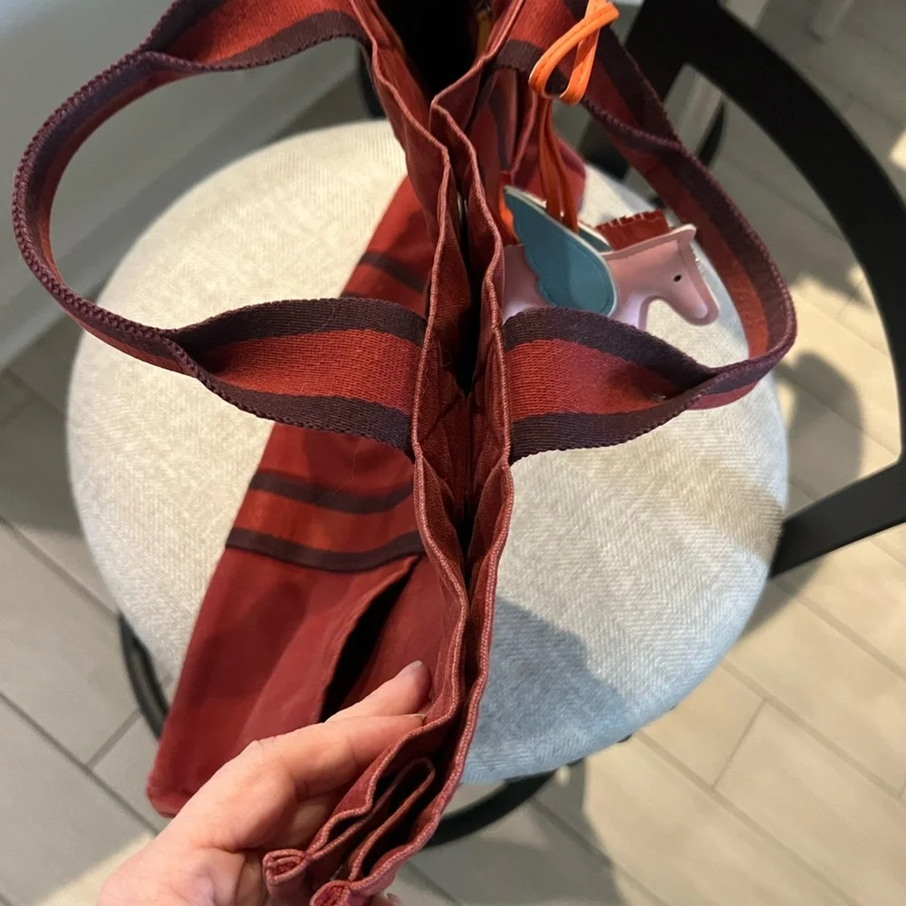 Hermes Vintage Fourre Tote Red Canvas Tote Bag with Horse Charm - Picture 3 of 9